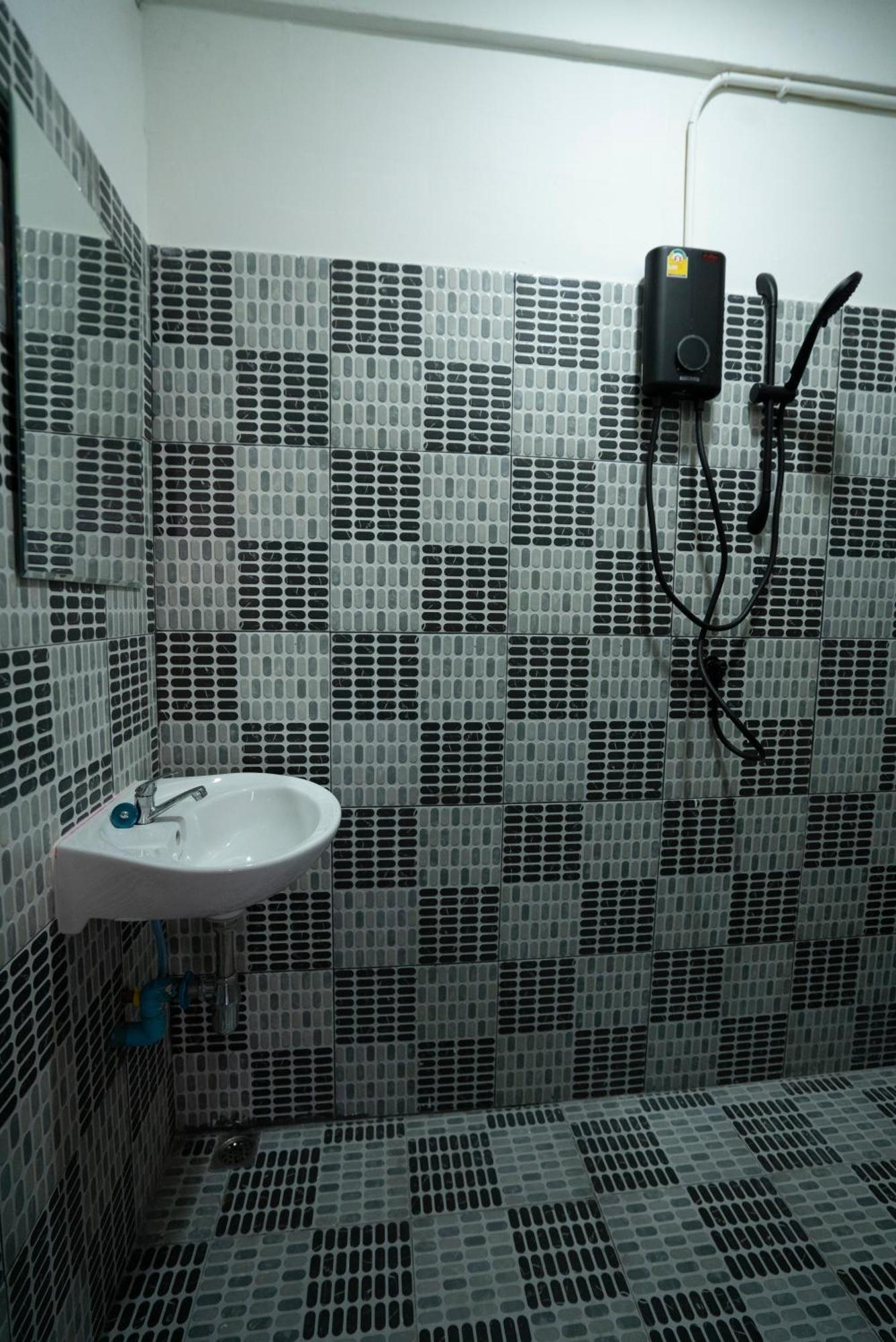 Splash Bar And Guesthouse Pattaya Extérieur photo